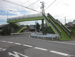 愛知県東郷町　横断歩道橋塗装